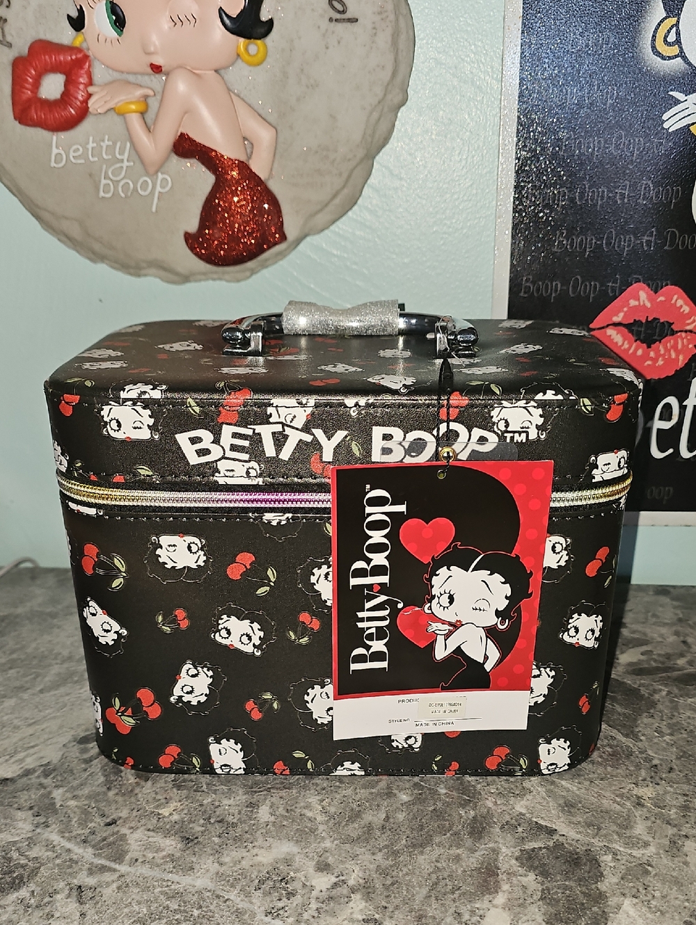 NWT Large Betty Boop Black Cherry Print Makeup Train Case Travel Bag
